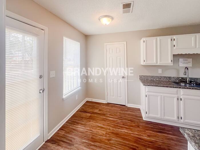 Building Photo - 1570 Smithson Dr