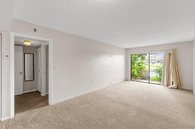 Building Photo - 5200 NW 31st Ave