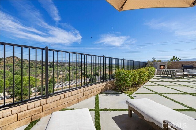 Building Photo - 24151 Paseo del Rancho Dr