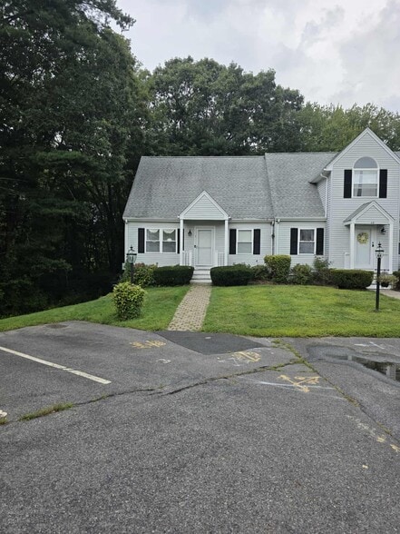 Building Photo - 68 Gatsby Dr