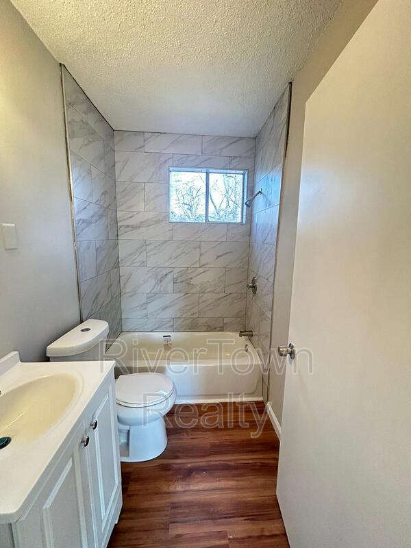 Building Photo - 1778 Brown Ave