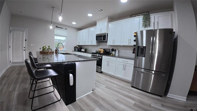 Building Photo - 320 Cornett Wy