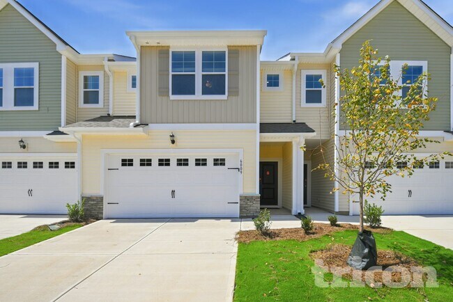 Building Photo - 6009 Dutton Dr
