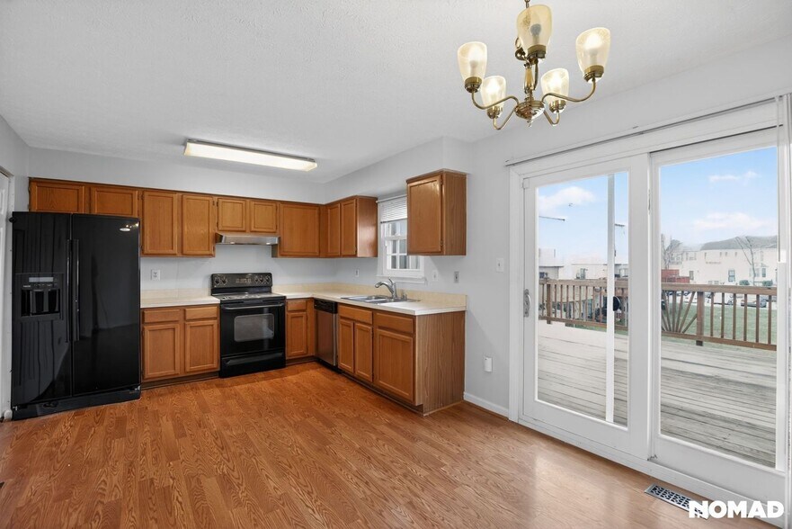 Building Photo - 32 Rocky Brook Ct