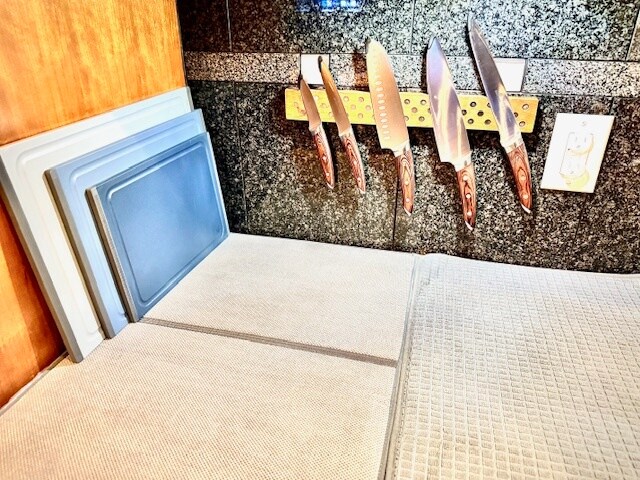 Building Photo - 425 N Church St