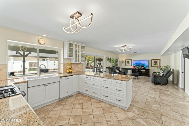 Building Photo - 26969 Helmond Dr