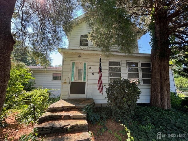 Primary Photo - 296 Riva Ave