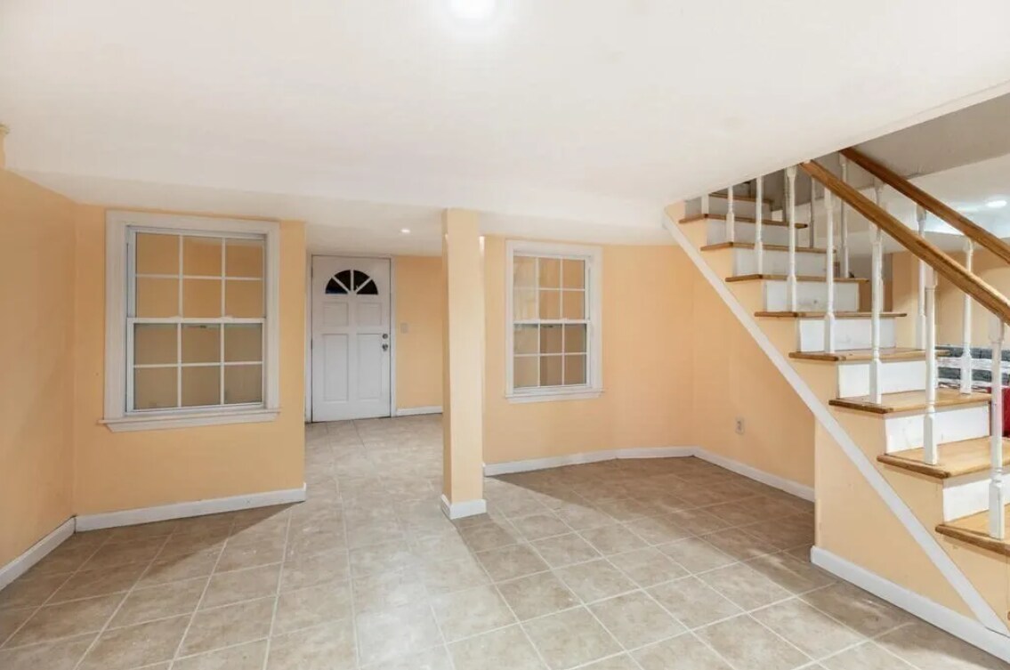 Building Photo - 56 Pilgrim Rd