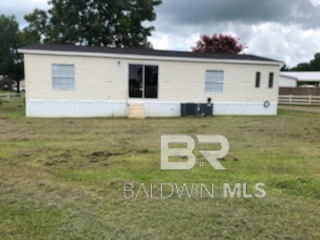 Building Photo - 210 Swallow Cir