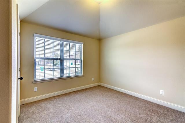 Building Photo - 1423 Reiger Dr