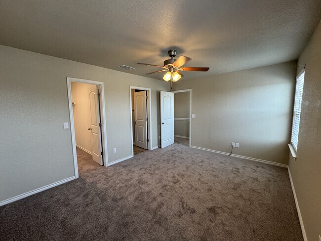 Building Photo - 748 Westfield Blvd