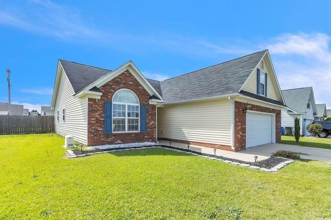 Building Photo - Follow the Yellow brick Road to 4906