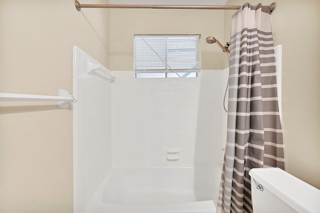 Building Photo - 10026 Kirkglen Dr