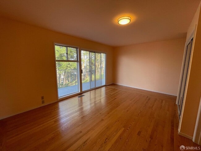 Building Photo - 7 Sheldon Terrace