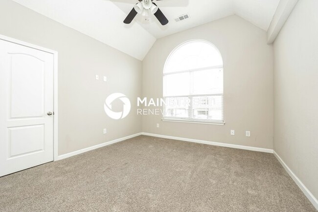 Building Photo - 504 Nixon Way
