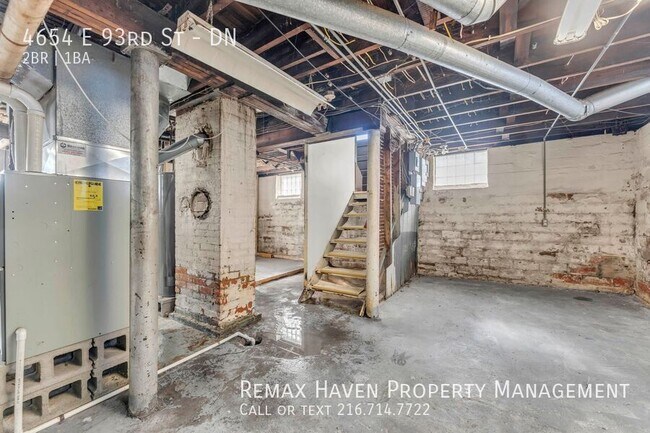 Building Photo - 4654 E 93rd St