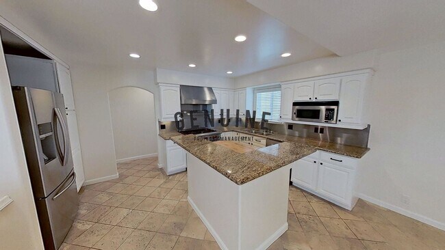 Building Photo - 1224 W Balboa Blvd