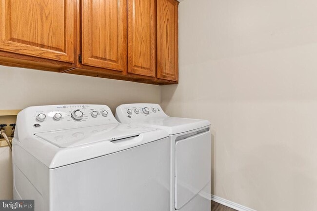 Building Photo - 4111 Nantucket Dr