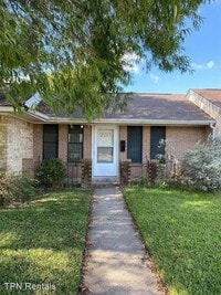 Building Photo - 2213 Loreco St