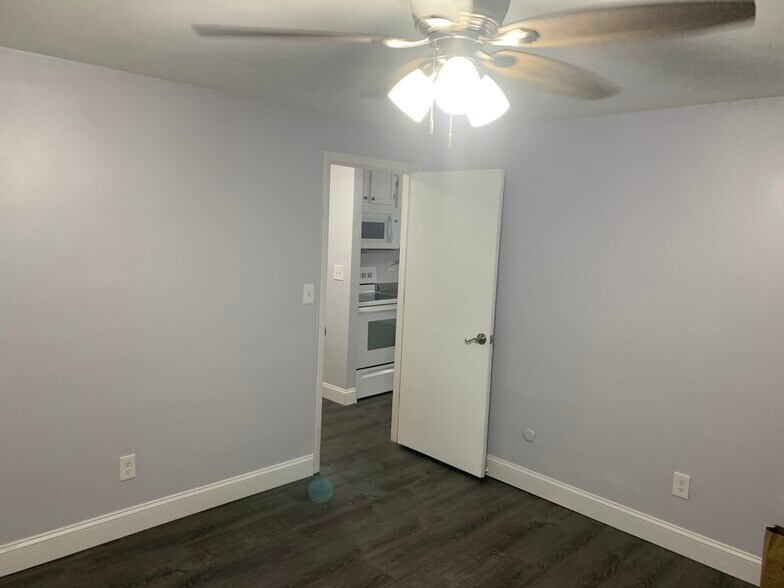 Building Photo - 1016 W Baltimore Pike