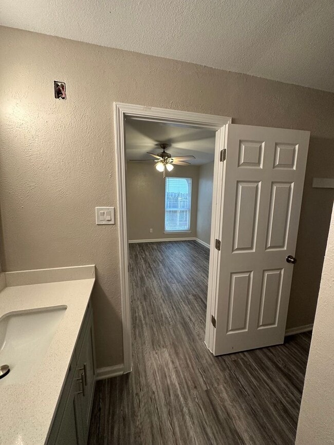 Building Photo - Heier Properties (4406 Limewood Ct)