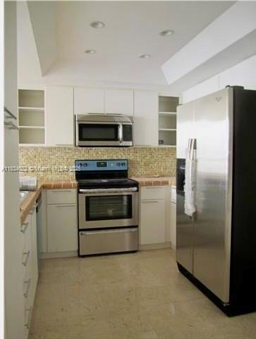 Building Photo - 520 Brickell Key Dr