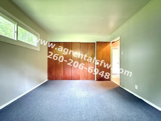 Building Photo - 3 Bedroom House