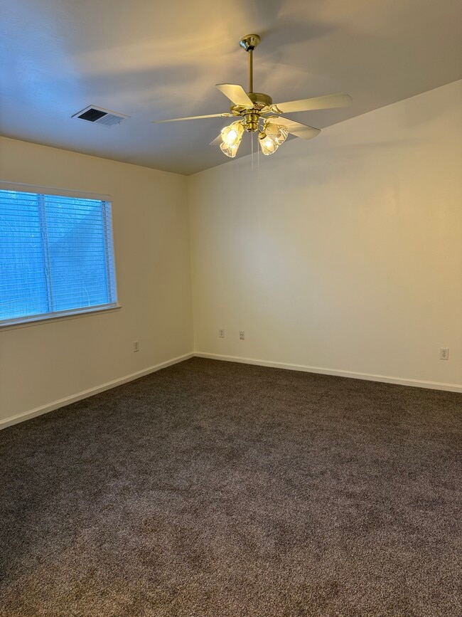 Building Photo - 279 Bighorn Meadow Dr