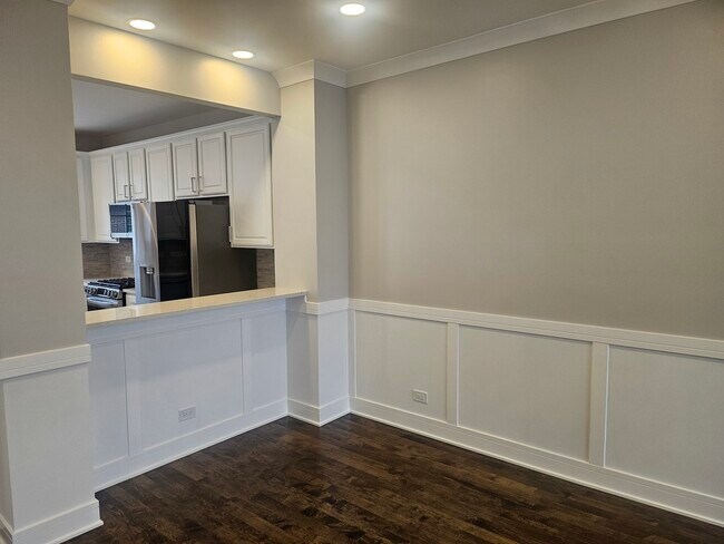 Building Photo - 447 Prestwick Ln