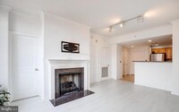 Building Photo - 4490 Market Commons Dr