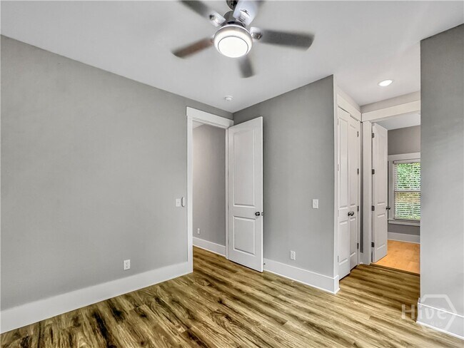 Building Photo - 417 W 32nd St