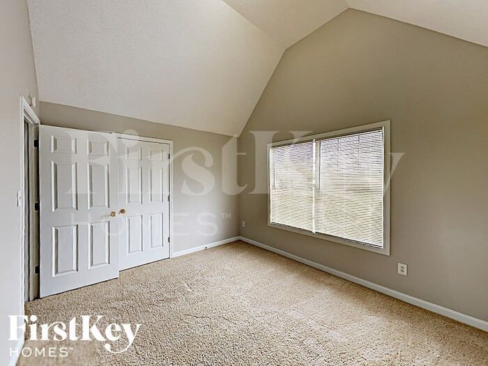 Building Photo - 7053 Bowie Dr