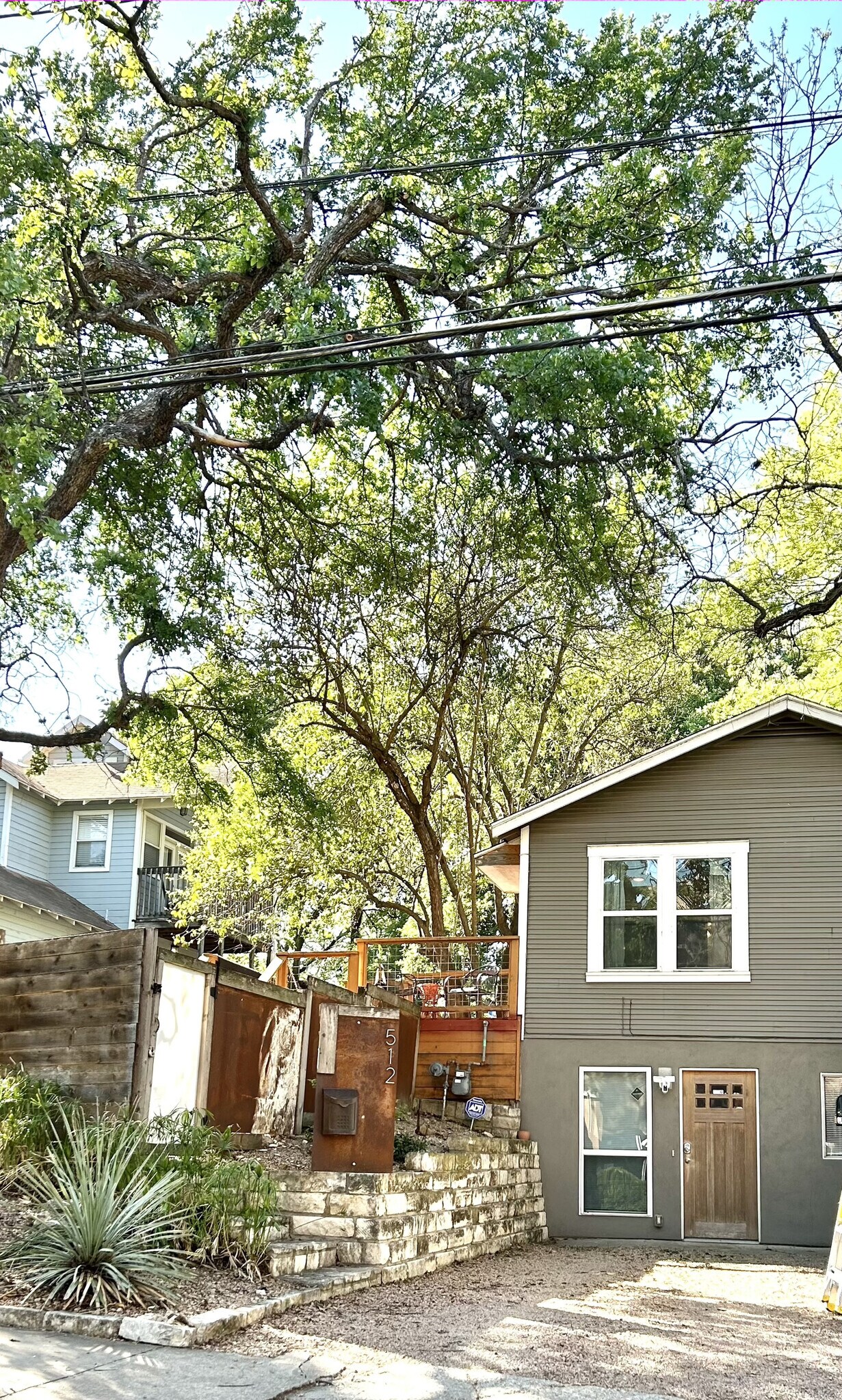 Building Photo - 512 Bouldin Ave