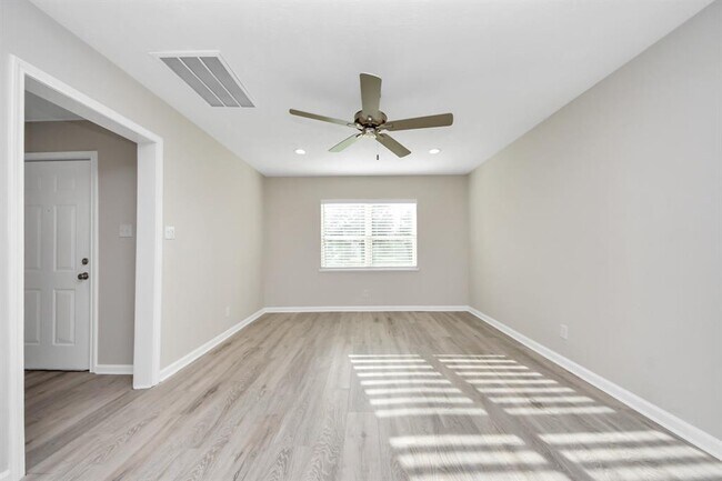 Building Photo - 2919 Elser St