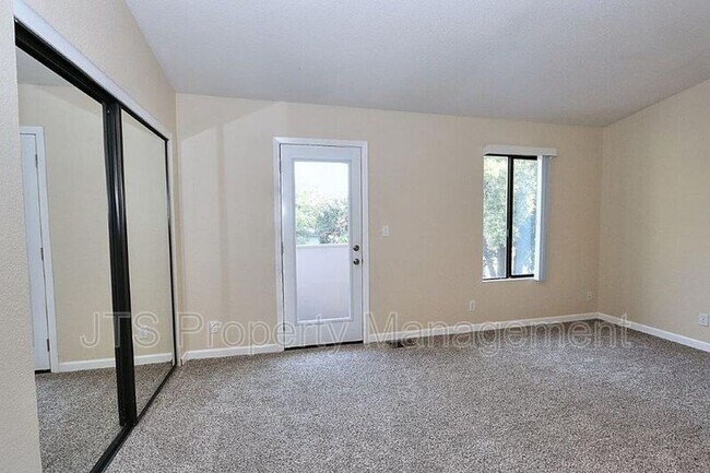 Building Photo - 5828 Alorn Ln