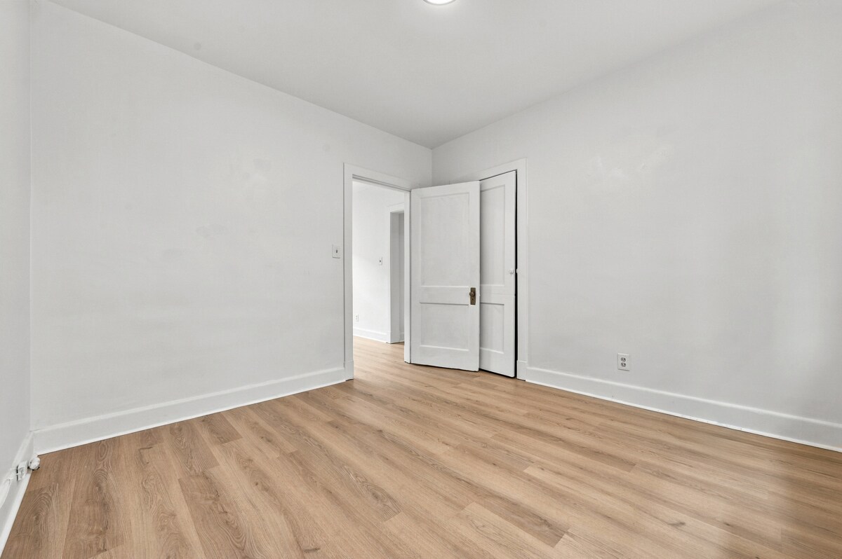 Building Photo - 1410 Creedmoor Ave