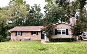 Building Photo - 1230 Hemlock St