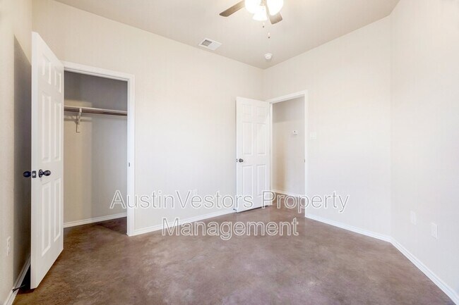 Building Photo - 118 Samuel Dr