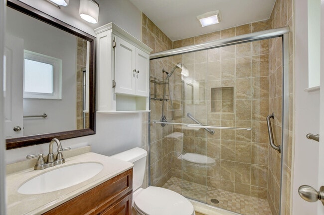 Building Photo - 6347 Country Wood Way