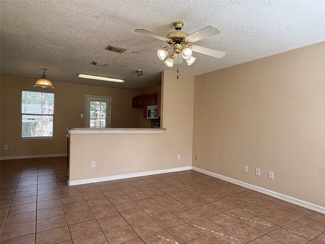 Building Photo - 14129 Broken Arrow Dr