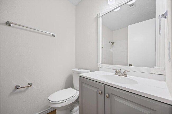 Building Photo - 806 Calico Dr