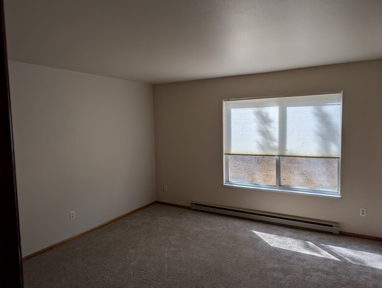 Building Photo - 3465 Lochwood Dr