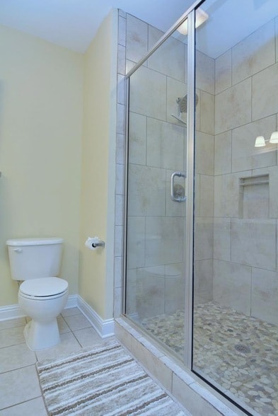 Building Photo - 1900 Sussex Ct