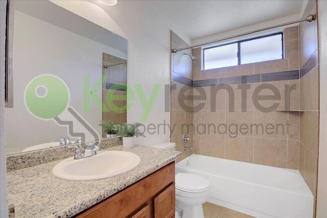 Building Photo - 3462 Bridgeford Dr