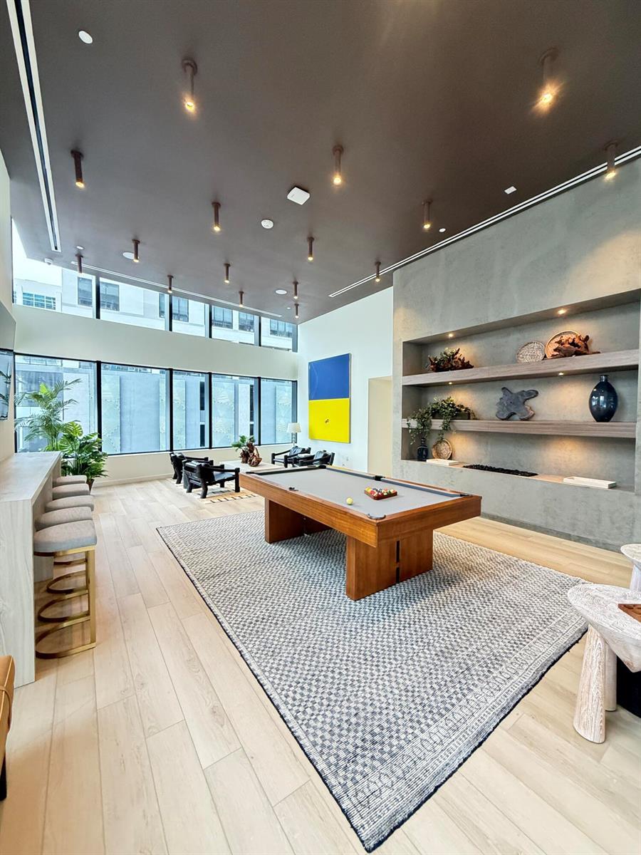 Building Photo - 225 N Miami Ave