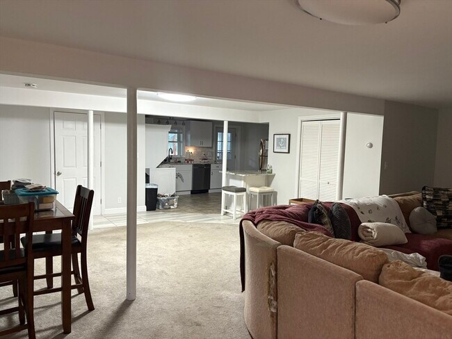 Building Photo - 55 Fox Hill Rd