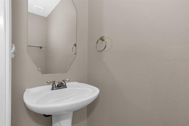 Building Photo - 1217 Wexford Ln