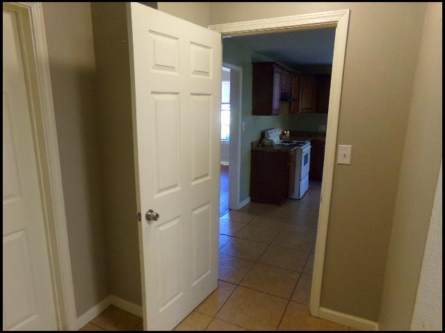 Building Photo - 5412 Young Rd