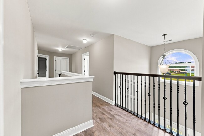 Building Photo - 208 Misty Cove Ct