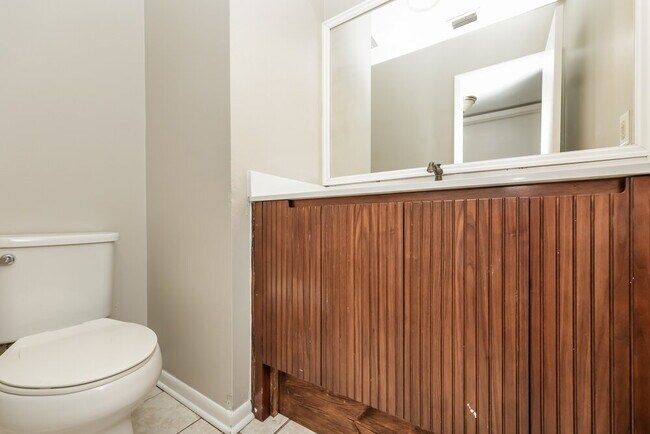 Building Photo - 16536 Forestlake Dr